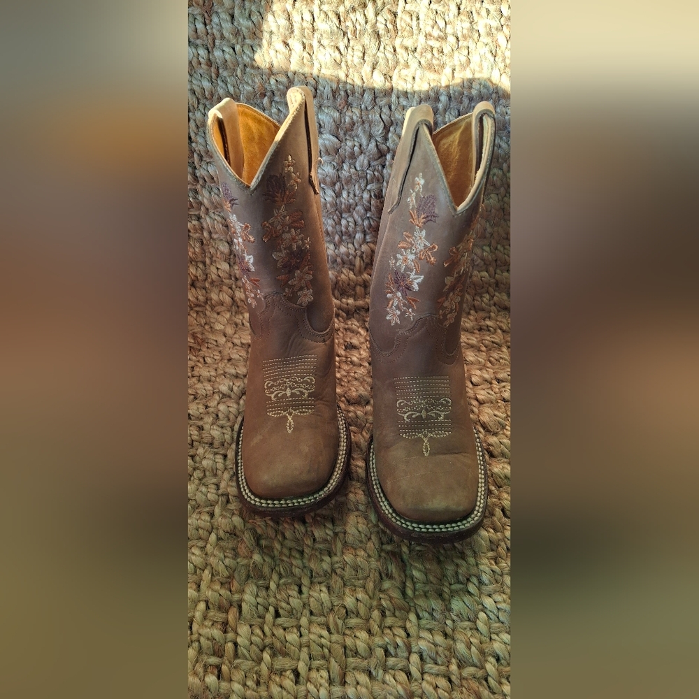Children's Tan Embroidered Boots
